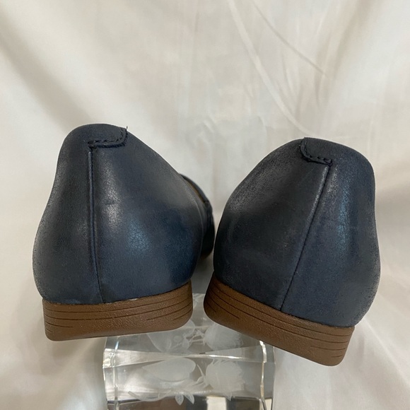 Dansko Larisa women's navy milled leather slip-on flat shoes,Size 40EU/US 10 - Picture 5 of 11